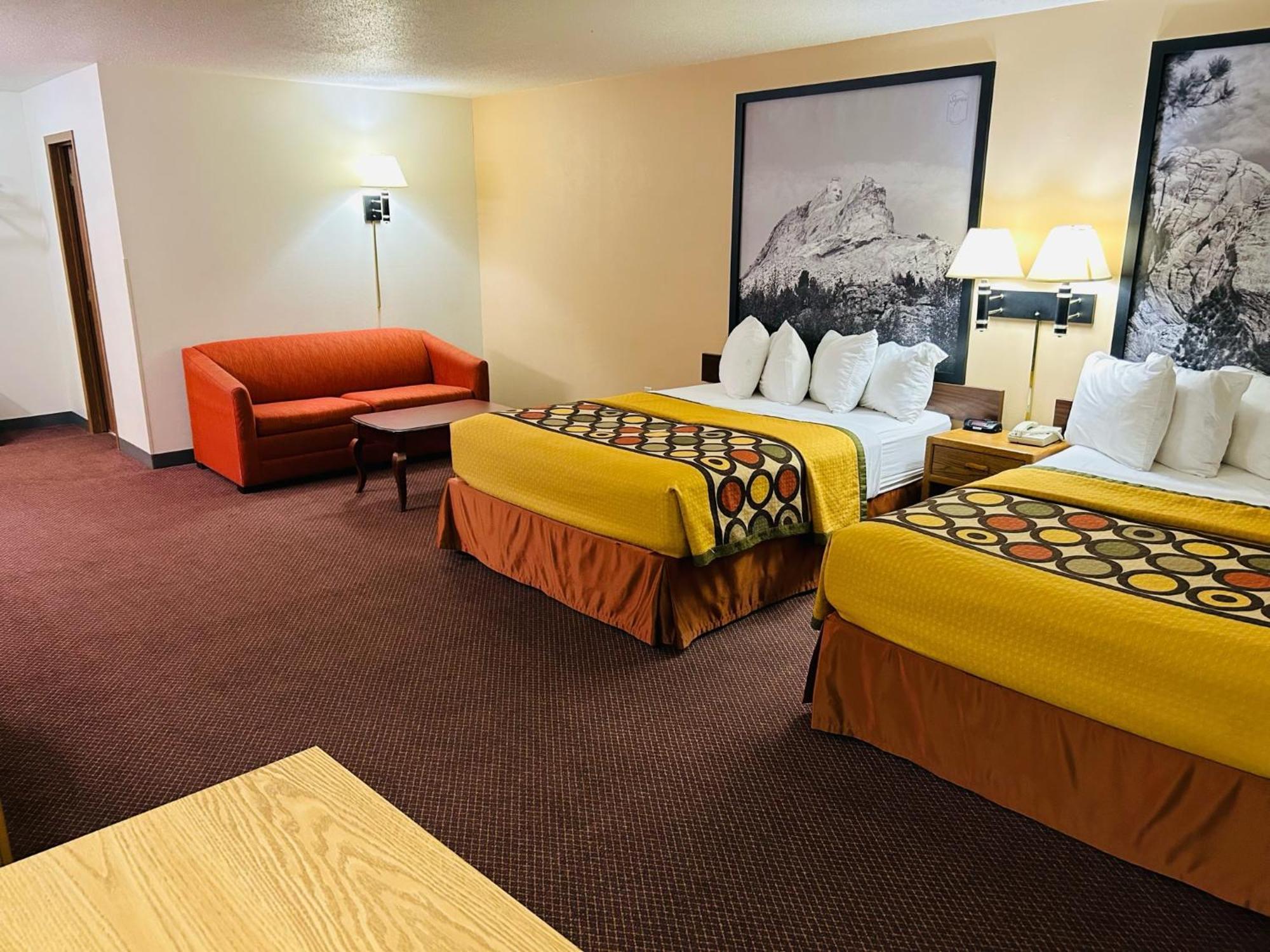Super 8 By Wyndham Hot Springs Motel Buitenkant foto